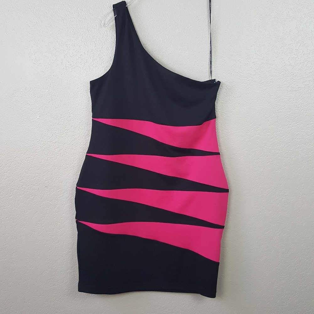 NWOT Forever 21 One Shoulder Stripe Dress 2X